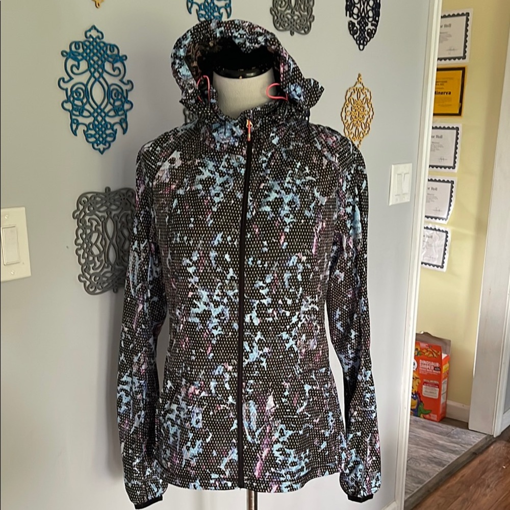 Lululemon Athletica Black and Blue lightweight Jacket size 8